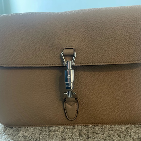Gucci Beige Leather Jackie Crossbody Bag - Picture 5 of 16